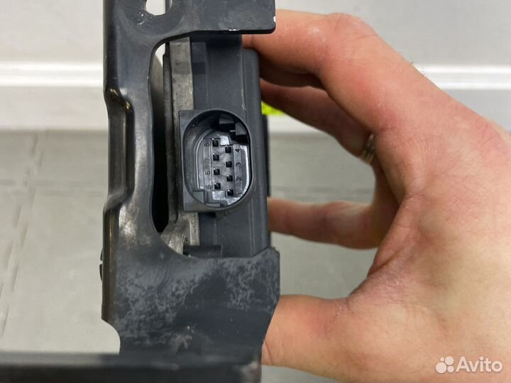 BMW G11 Г12 Радар активного круиз-контроля