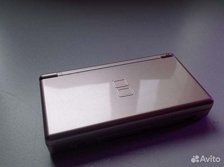 Nintendo DS Lite pink Полный комплект, r4 +32gb :)