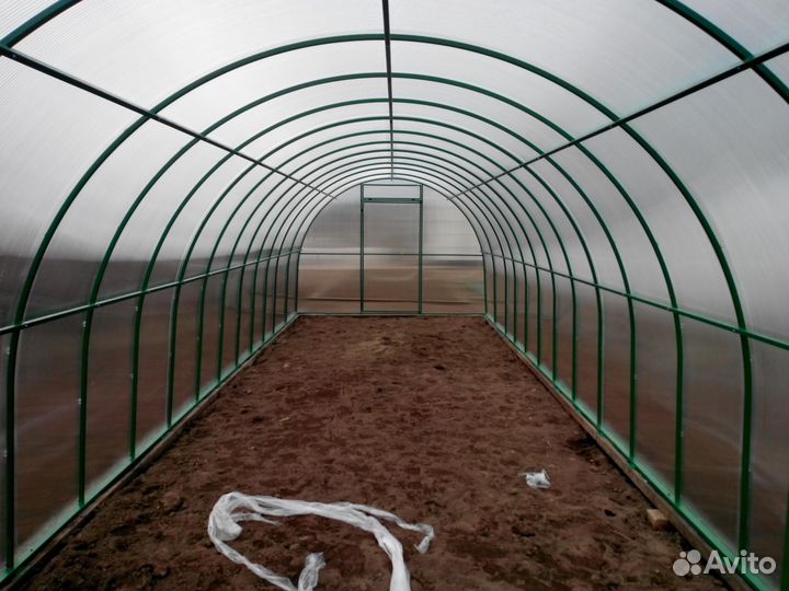 Парник из поликарбоната