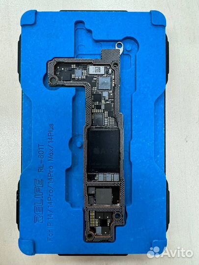 Сложный ремонт iPhone. Пайка микросхем, реболл, св