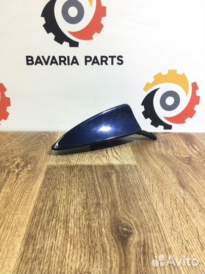 Антенна плавник на крышу Bmw X3 E83 3.0 N52 2007