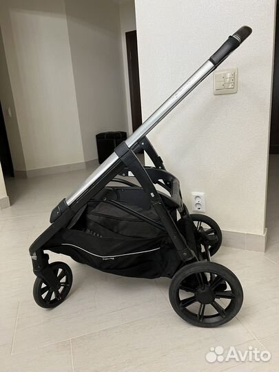 Коляска 3 в 1 Inglesina Aptica