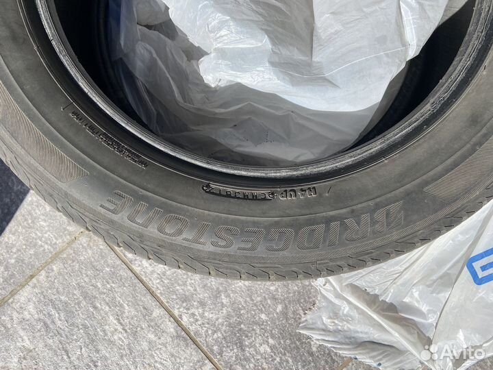Bridgestone Turanza T001 225/55 R17 97
