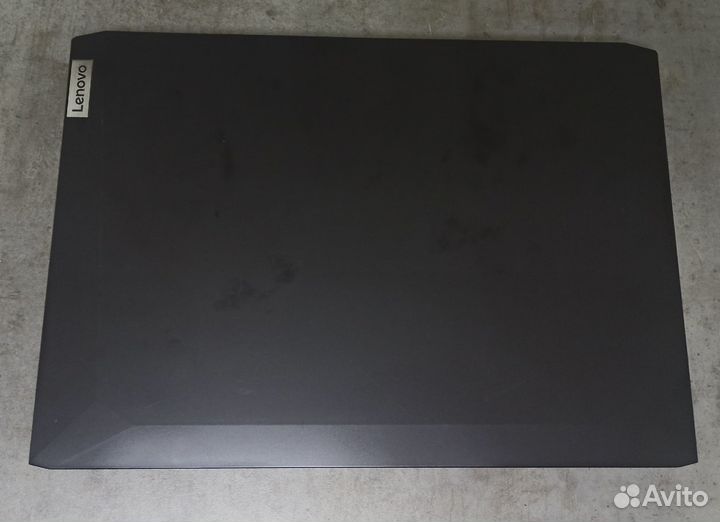 Lenovo R5 5600 16 GB RTX 3050 Ti 512 GB SSD