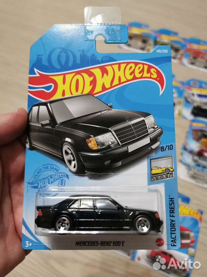 Hot Wheels mercedes-benz 500e