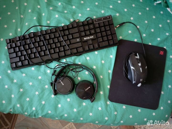 Мышка + клавиатура + коврик + наушники