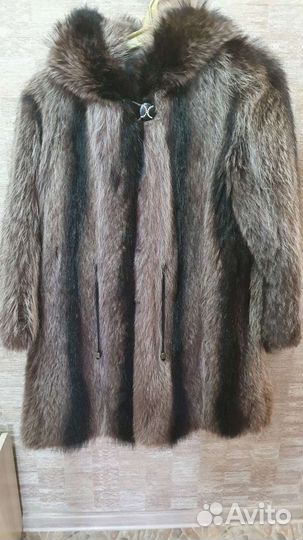 Шуба из чернобурки с капюшоном 46р