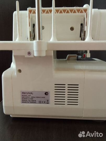 Коверлок merrylock 007