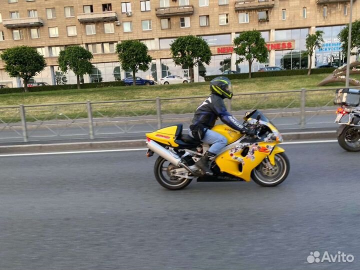 Продам Suzuki TL1000R