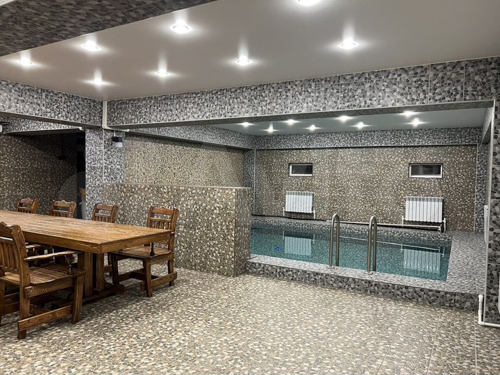 Дом 220 м² на участке 6 сот.