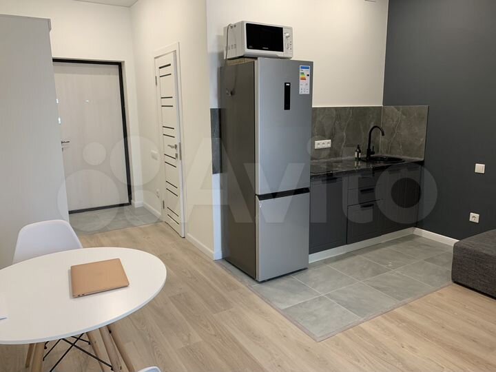 Квартира-студия, 23,7 м², 8/24 эт.