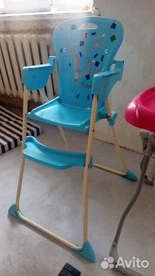 Детский стульчик 2шт. Б/у