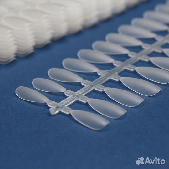 Гелиевые типсы в ассортименте