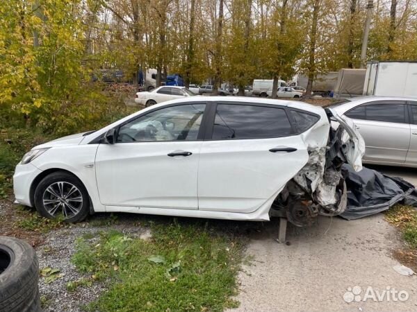 Hyundai solaris 2014 1.4 АКПП в разбор Кемерово