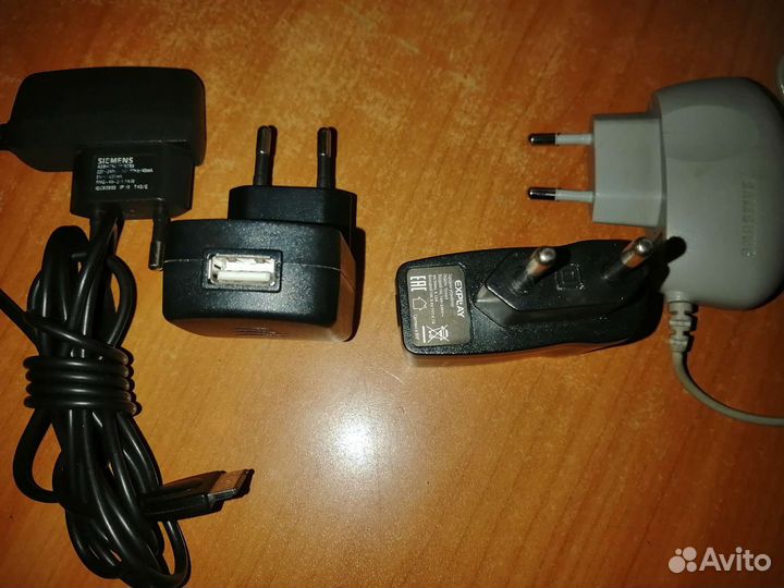 Зарядки, адаптер для телефона