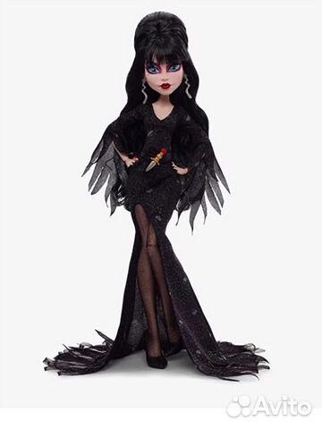 Коллекционная кукла Elvira Mistress