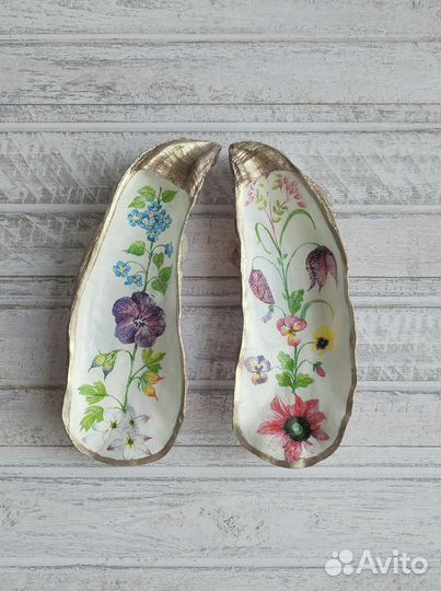 Подставка для украшений из раковин устриц