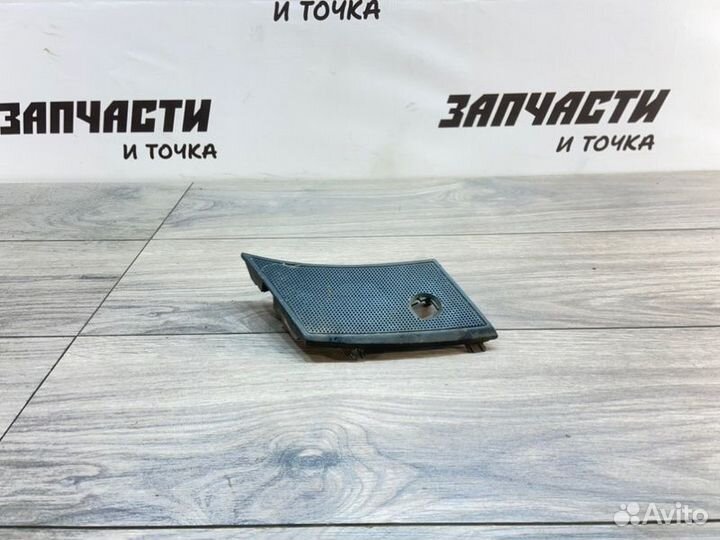 Накладка на торпедо передняя правая Nissan Qashqai