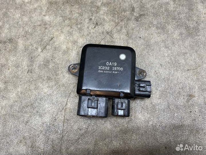 Блок управления вентилятором Mitsubishi Lancer 9