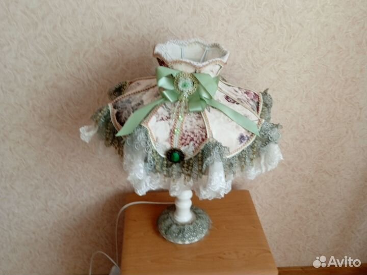 Люстра потолочная с абажуром+ лампа