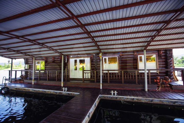 Дом 100 м² на участке 1 сот.