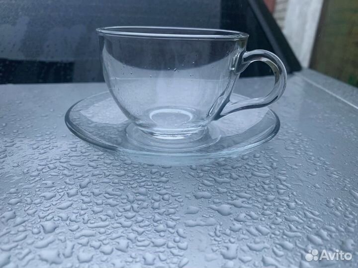 Чайные чашки с блюдцами