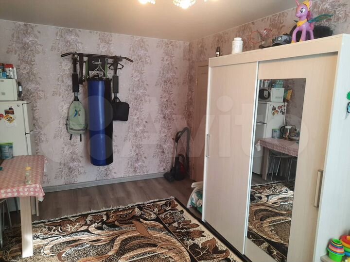 Комната 27,7 м² в 3-к., 1/5 эт.