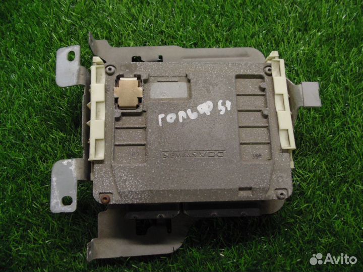 Блок управления двигателем Volkswagen Golf Plus 5