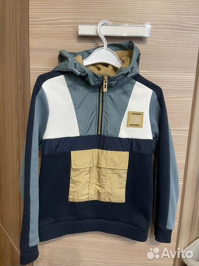 Толстовка для мальчика 134 новая