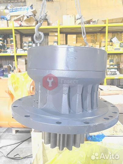 Редуктор поворота SK250-6E LQ32W00009F1