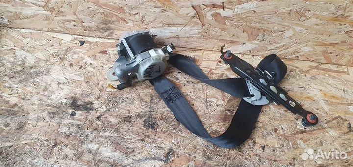 Ремень безопасности передний левый Hyundai i20 20