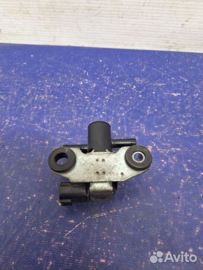 Клапан электромагнитный Infiniti G35 3.5 VQ35HR