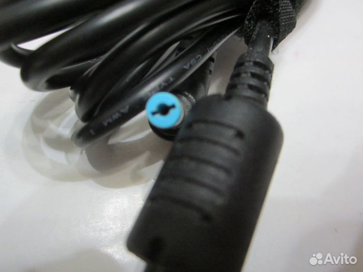 Блок питания для ноутбука asus.В работе не был
