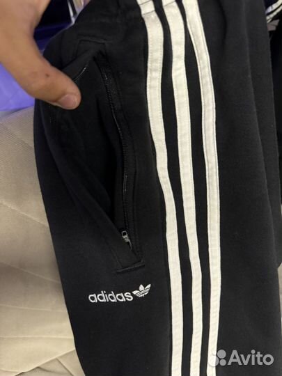 Спортивные штаны Adidas