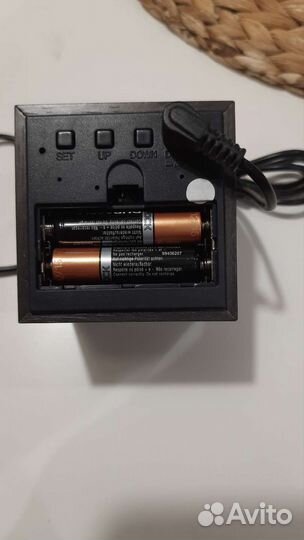 Часы электронные с будильником