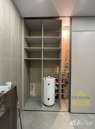 Распашной шкаф