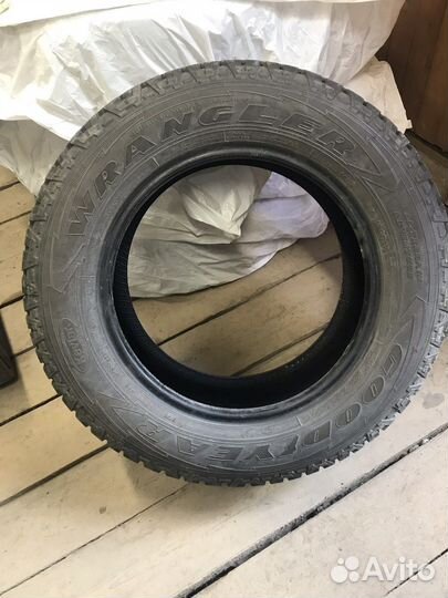 Goodyear Wrangler All-Terrain Adventure With Kevlar 235/65 R17 108T