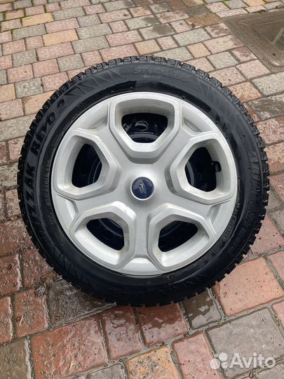 Зимние колеса 235/55 r17 зимние не шипованные