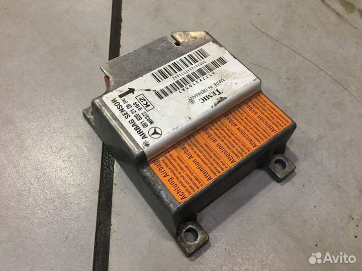 Блок управления SRS mercedes R129 W210