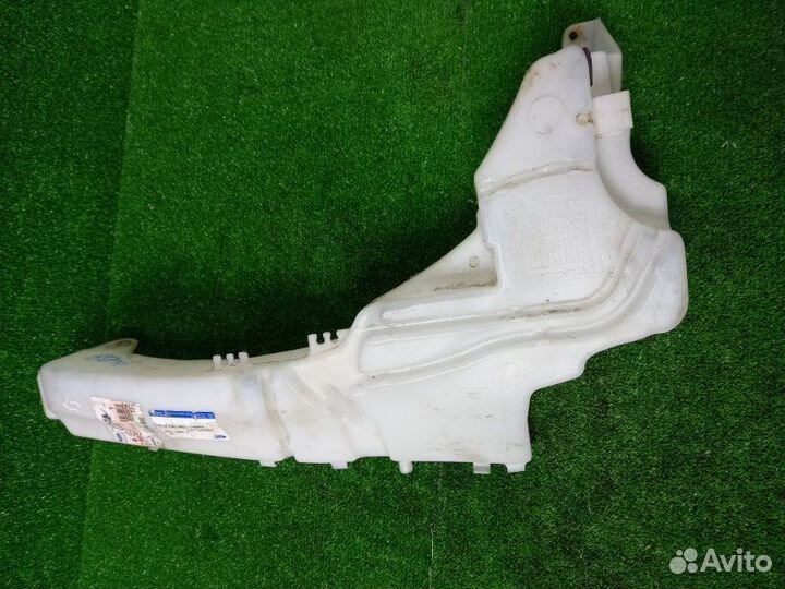 Бачек омывателя Ford Focus shda 2008
