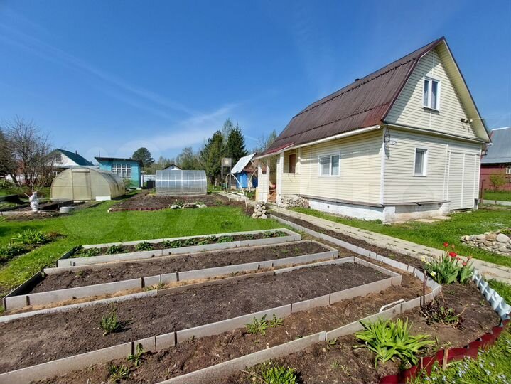 Дача 58,4 м² на участке 8 сот.