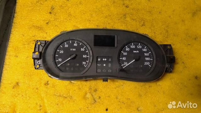 Панель приборов Renault Logan