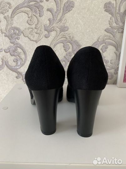 Туфли новые 38р(37)