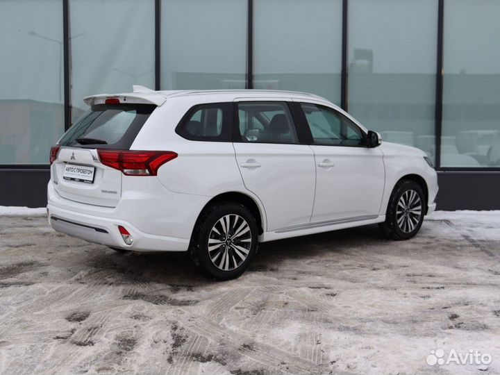 Mitsubishi Outlander 2.0 CVT, 2022, 1 054 км