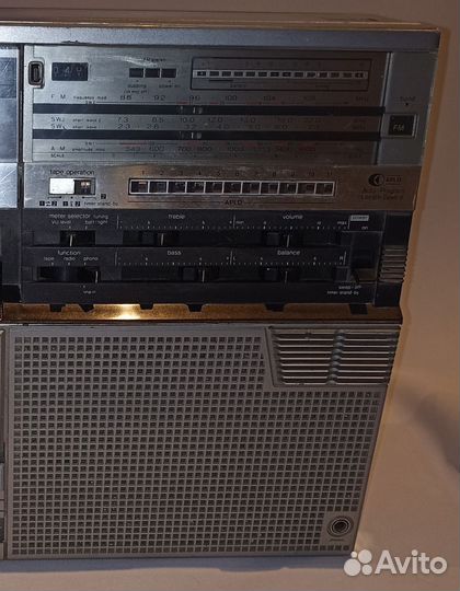 Легендарный Магнитофон sharp GF-555