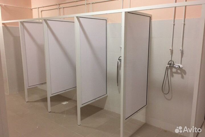Душевая перегородка из алюминия