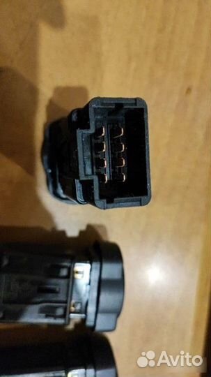 Кнопка аварийной сигнализации Renault Sandero