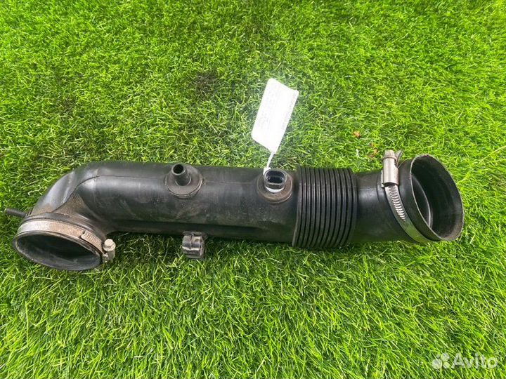 Патрубок воздухозаборника Opel Zafira F75 Z22SE