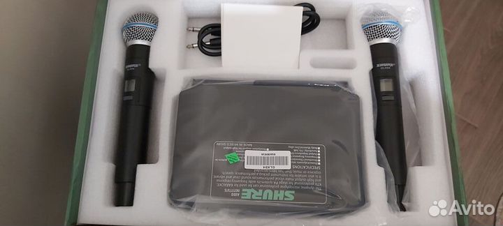 Радиомикрофоны Shure база и 2 радиомикрофона