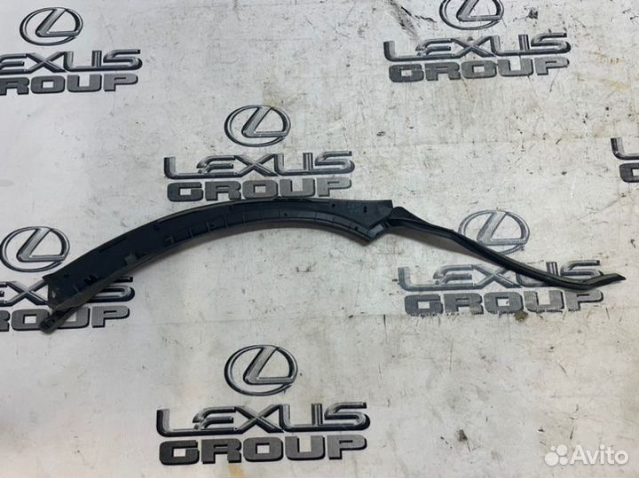 Уплотнительная резинка лев. зад. Lexus RX450h
